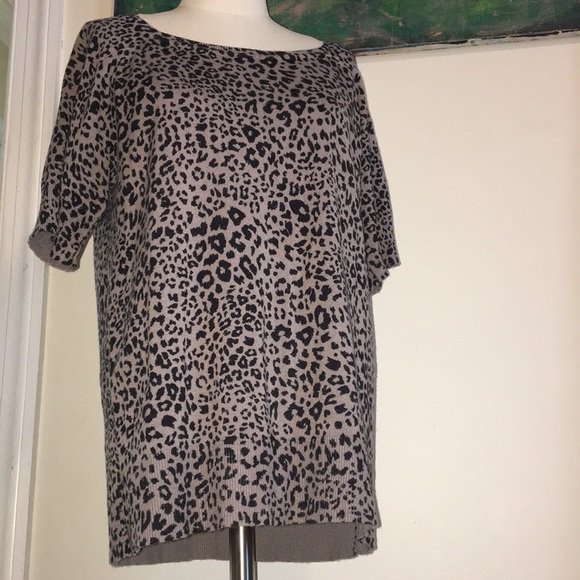 Leopard top - Picture 2 of 5